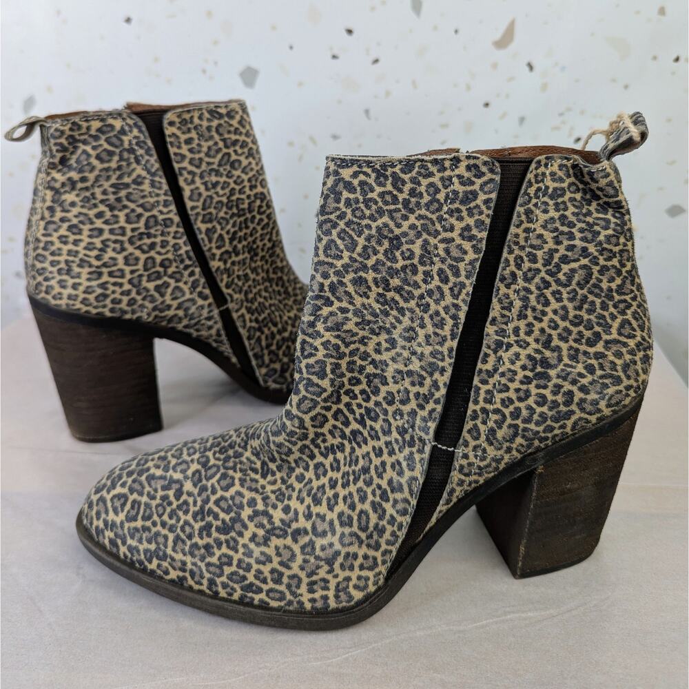 Lucky Brand SASSA Zip Booties Leopard Animal Print Size 10 | 1099 - Picture 2 of 8